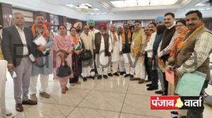 Read more about the article भाजपा जिला पदाधिकारियों ने राकेश धुड़िया के नेत्रत्व में जोन बैठक मोगा में भाग लिया