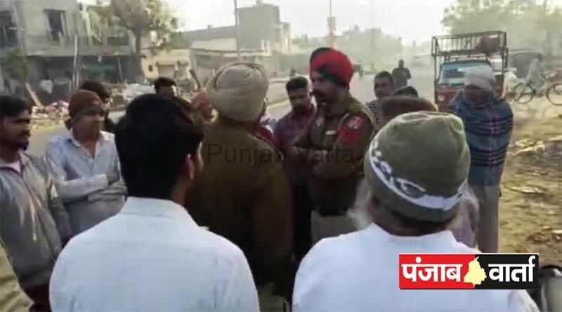 You are currently viewing बॉर्डर रोड पर खटीका मोहल्ला के बाहर खड़ी बोलेरो गाड़ी चोरी
