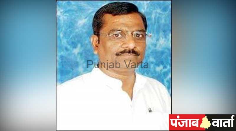 You are currently viewing विधायक सवना कानून व्यवस्था छोड़ सोशल मीडिया में रील्स बनवाने में मशगूल-राकेश धूडिया